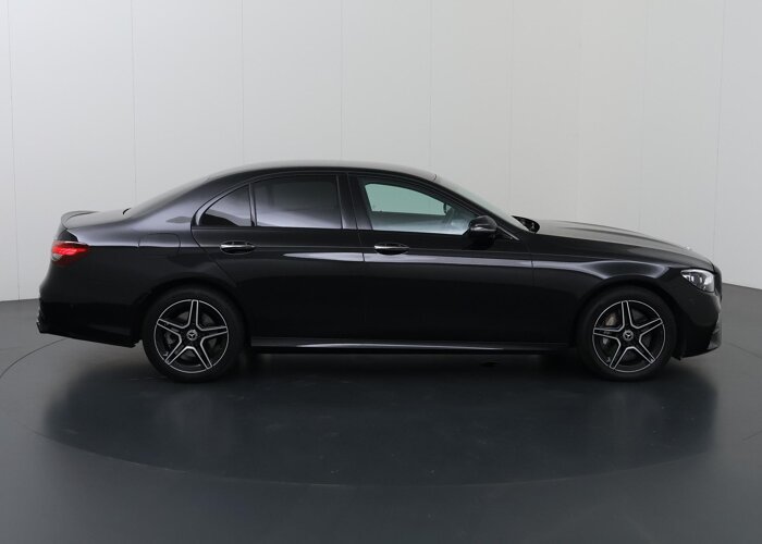 Mercedes-Benz E-Klasse 300 e AMG Line