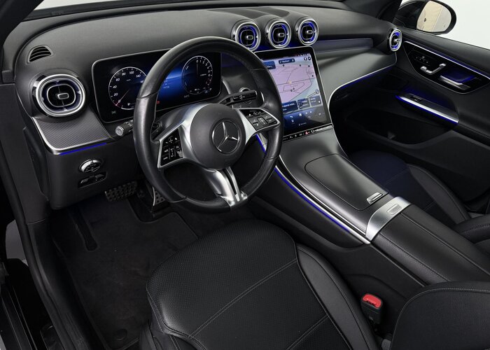 Mercedes-Benz GLC 300e 4MATIC Luxury Line