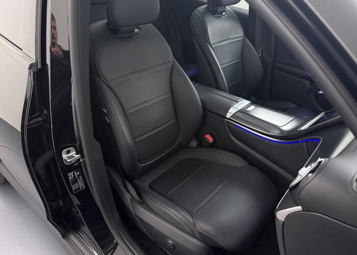 Mercedes-Benz GLC 300e 4MATIC Luxury Line