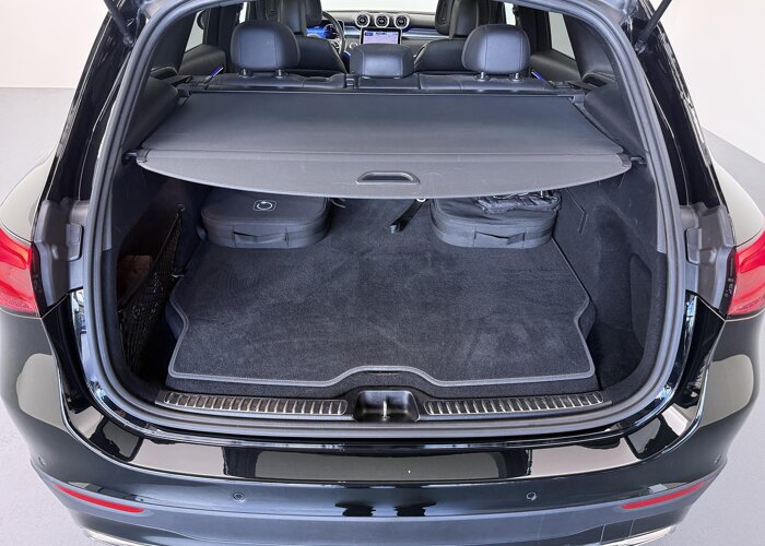 Mercedes-Benz GLC 300e 4MATIC Luxury Line
