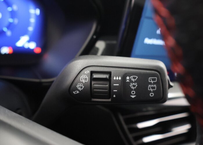 Ford Focus 1.0 EcoBoost Hybrid ST Line X