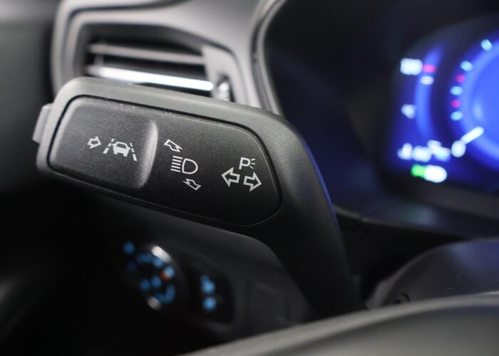 Ford Focus 1.0 EcoBoost Hybrid ST Line X