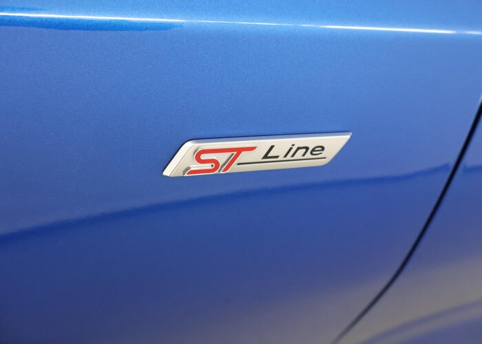 Ford Focus 1.0 EcoBoost Hybrid ST Line X