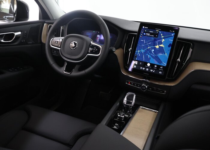 Volvo XC60 2.0 T8 Plug-in hybrid AWD Plus Dark