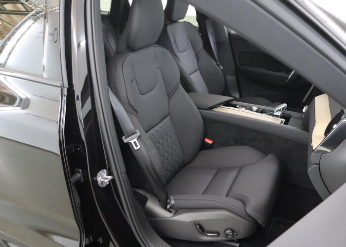 Volvo XC60 2.0 T8 Plug-in hybrid AWD Plus Dark