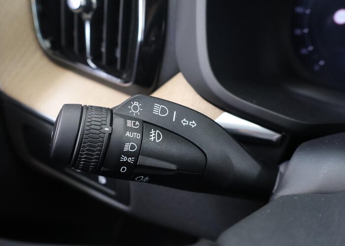 Volvo XC60 2.0 T8 Plug-in hybrid AWD Plus Dark