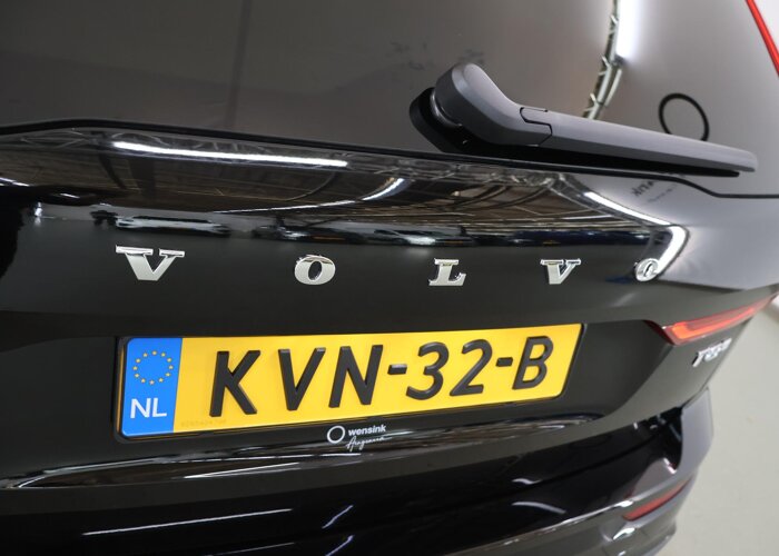 Volvo XC60 2.0 T8 Plug-in hybrid AWD Plus Dark