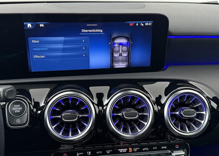 Mercedes-Benz A-Klasse 180 Star Edition AMG Line