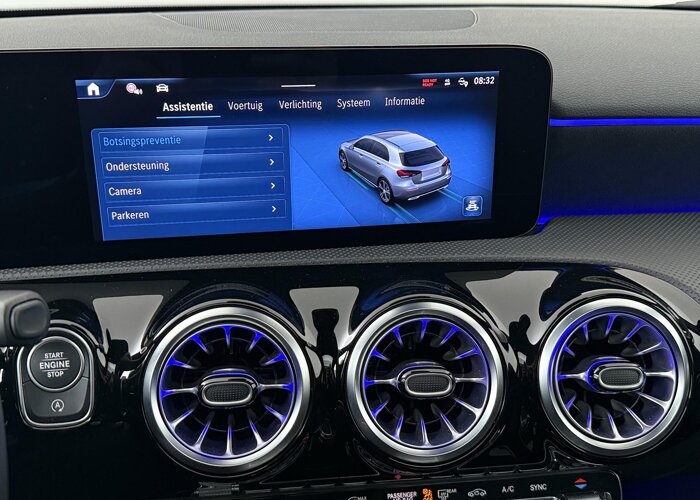 Mercedes-Benz A-Klasse 180 Star Edition AMG Line