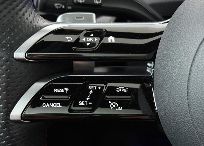 Mercedes-Benz A-Klasse 180 Star Edition AMG Line