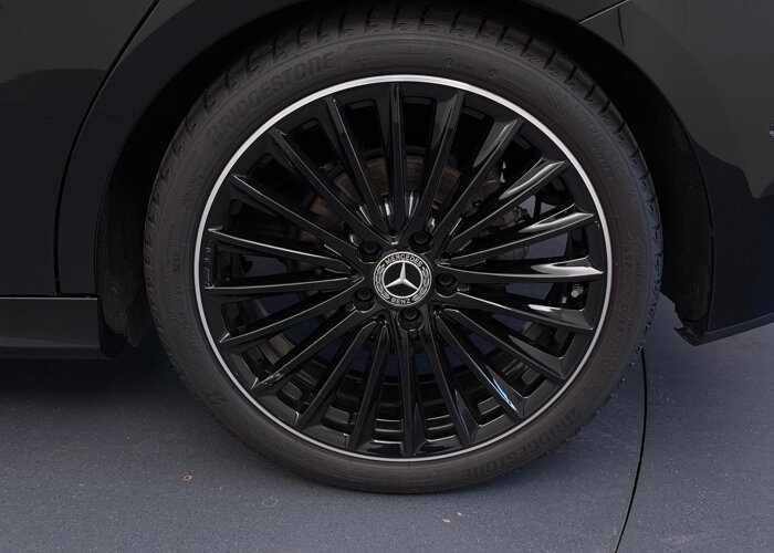 Mercedes-Benz A-Klasse 180 Star Edition AMG Line