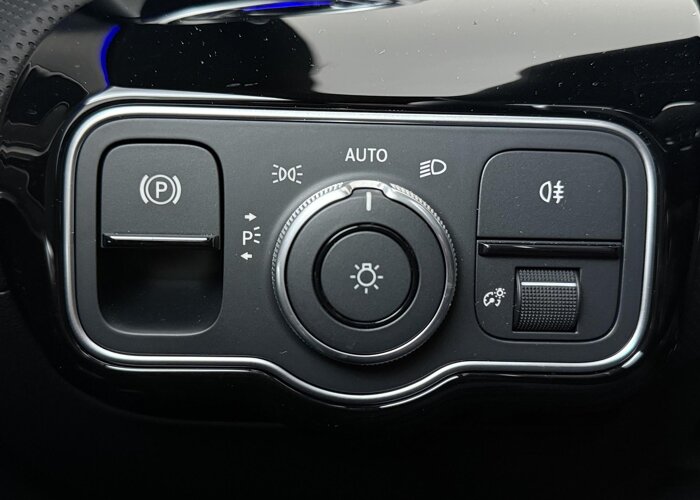 Mercedes-Benz CLA-Klasse 180 Business Solution AMG