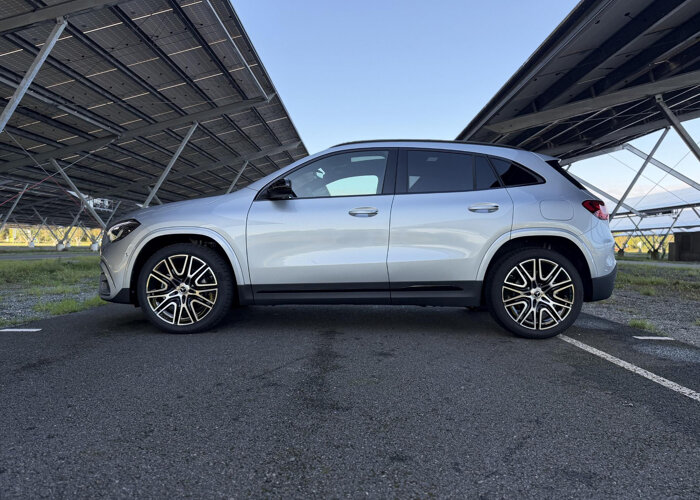 Mercedes-Benz GLA 250e 140 Years Edition