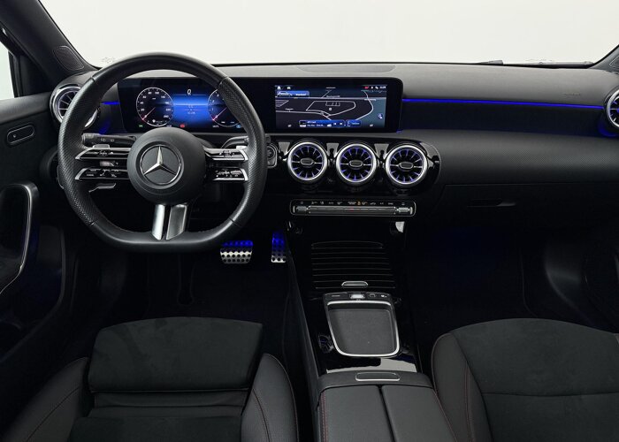 Mercedes-Benz A-Klasse 180 Business Solution AMG