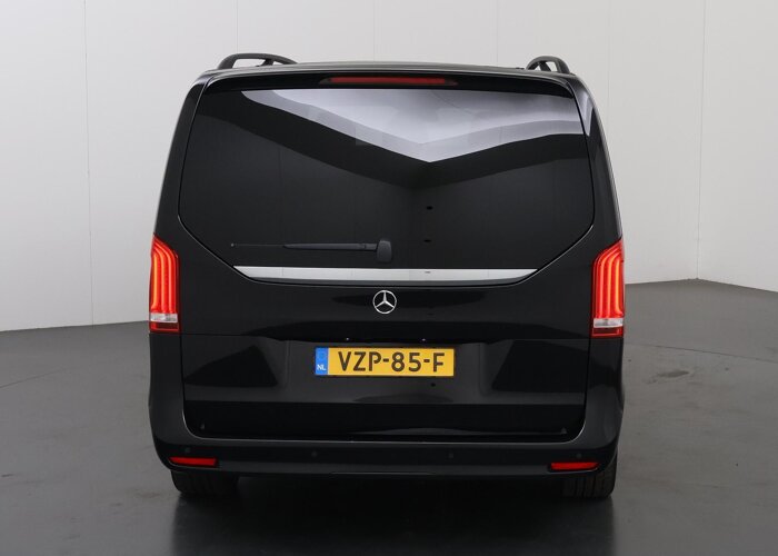 Mercedes-Benz V-Klasse 300d RWD | XL L3 | AMG