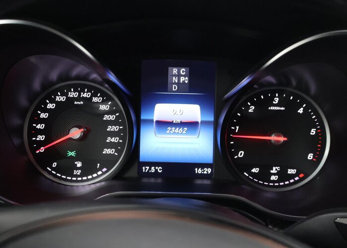 Mercedes-Benz V-Klasse 300d RWD | XL L3 | AMG