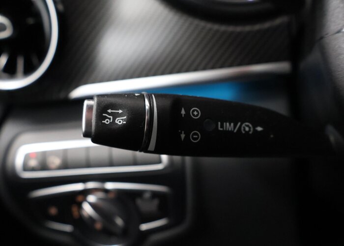 Mercedes-Benz V-Klasse 300d RWD | XL L3 | AMG