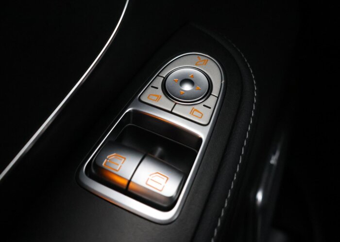 Mercedes-Benz V-Klasse 300d RWD | XL L3 | AMG