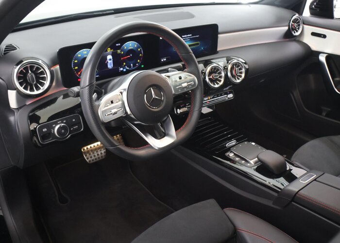 Mercedes-Benz A-Klasse 180 AMG Line