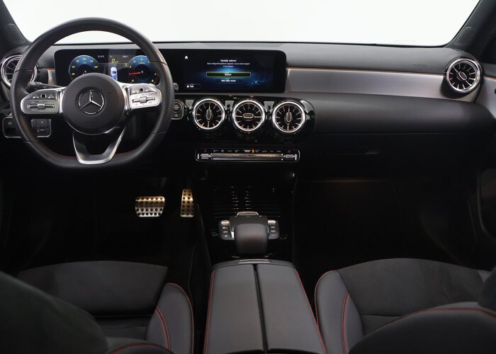 Mercedes-Benz A-Klasse 180 AMG Line