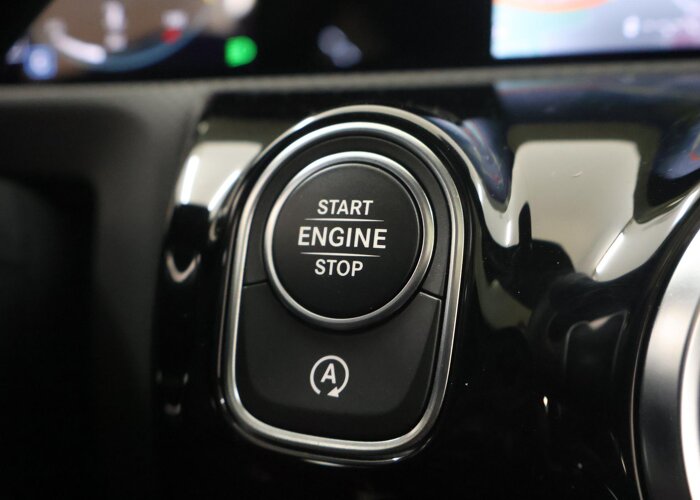 Mercedes-Benz A-Klasse 180 AMG Line