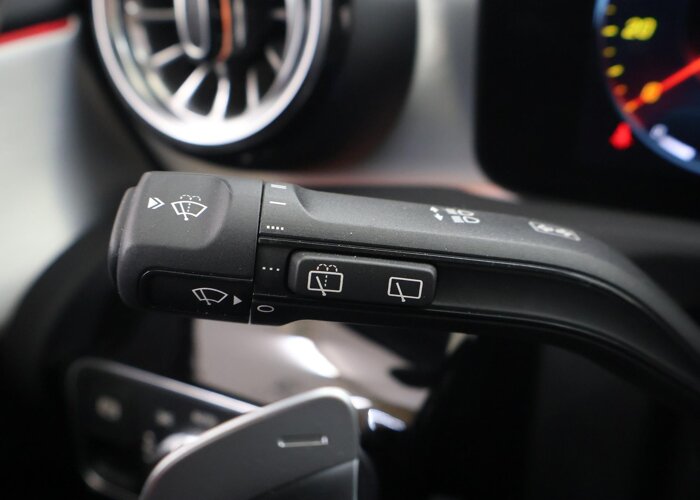 Mercedes-Benz A-Klasse 180 AMG Line