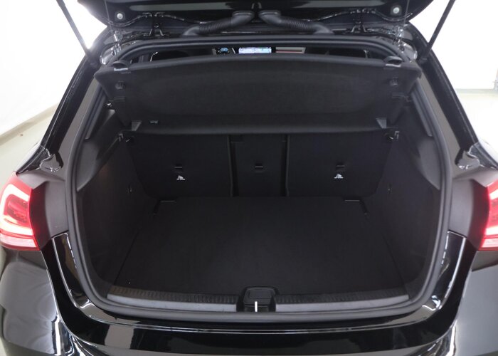 Mercedes-Benz A-Klasse 180 AMG Line