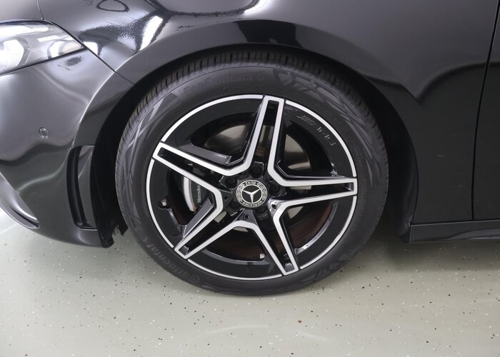 Mercedes-Benz A-Klasse 180 AMG Line