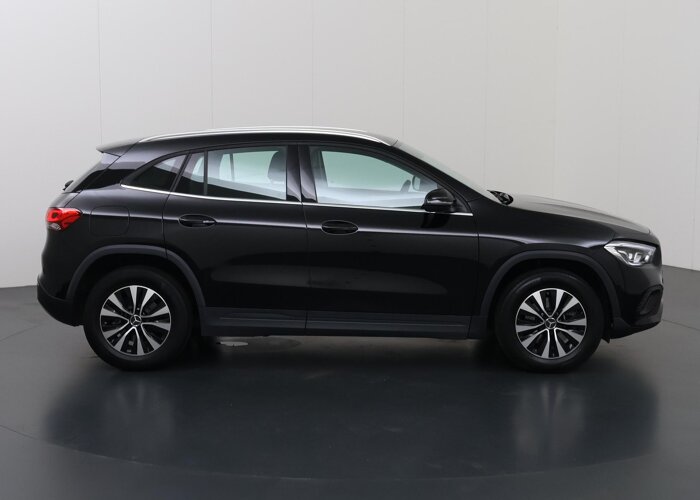 Mercedes-Benz GLA 250 e AMG Line