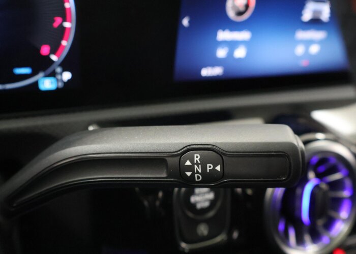 Mercedes-Benz CLA-Klasse 180 Business Solution AMG