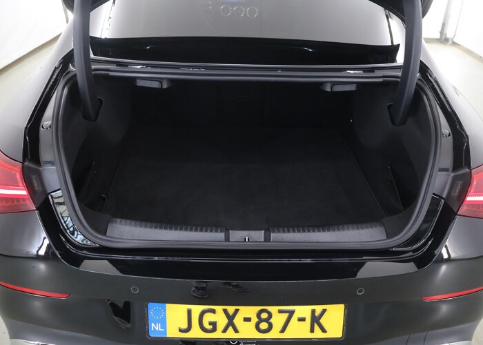 Mercedes-Benz CLA-Klasse 180 Business Solution AMG
