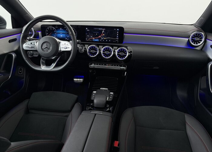 Mercedes-Benz CLA-Klasse 250 e AMG Line
