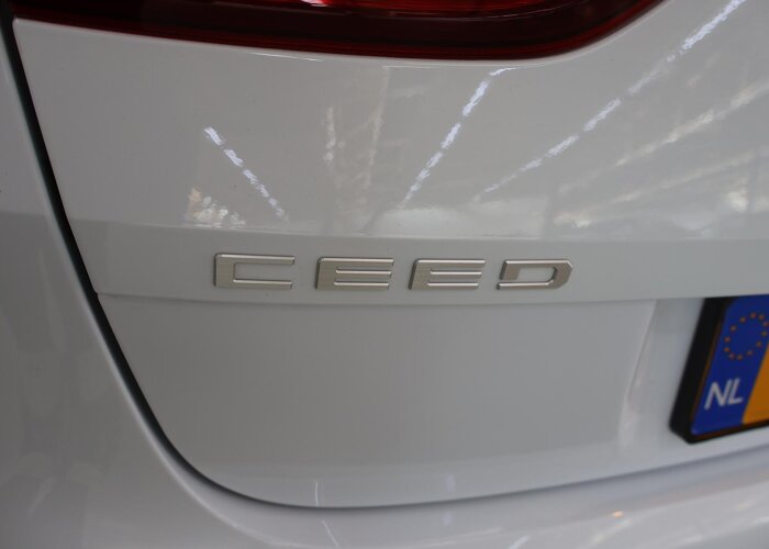 Kia Ceed Sportswagon 1.0 T-GDi MHEV Design Edition