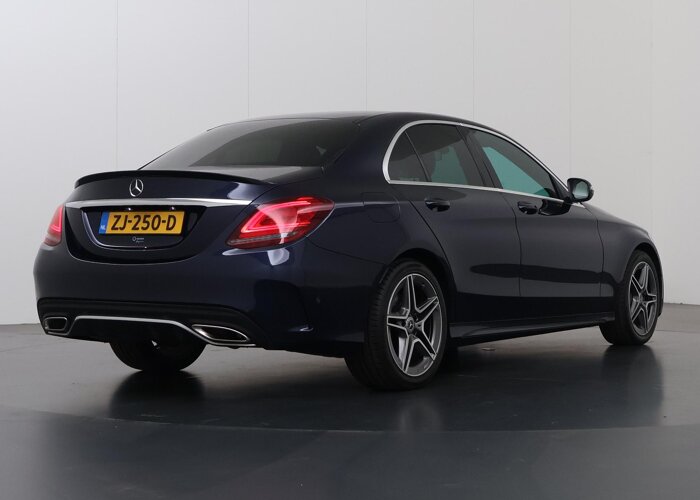 Mercedes-Benz C-Klasse 180 Premium Pack
