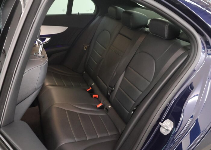 Mercedes-Benz C-Klasse 180 Premium Pack