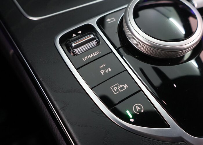 Mercedes-Benz C-Klasse 180 Premium Pack