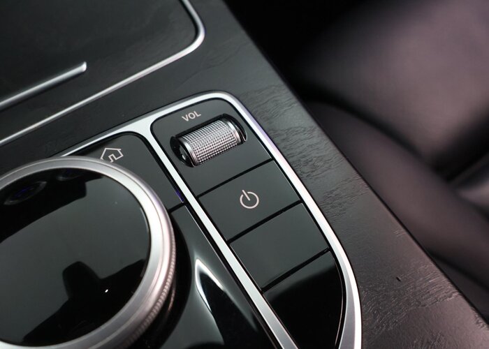 Mercedes-Benz C-Klasse 180 Premium Pack