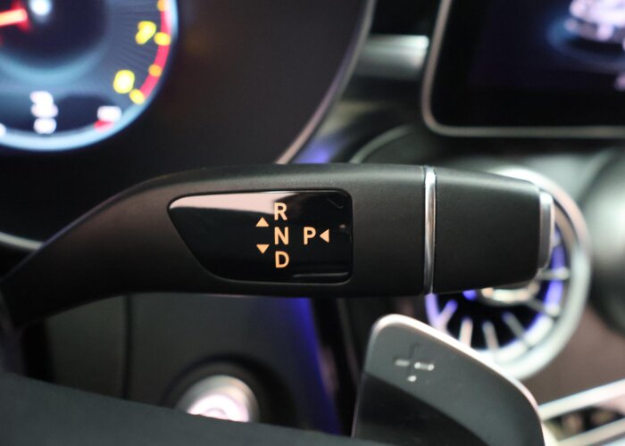 Mercedes-Benz C-Klasse 180 Premium Pack
