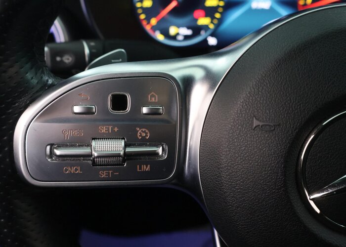 Mercedes-Benz C-Klasse 180 Premium Pack