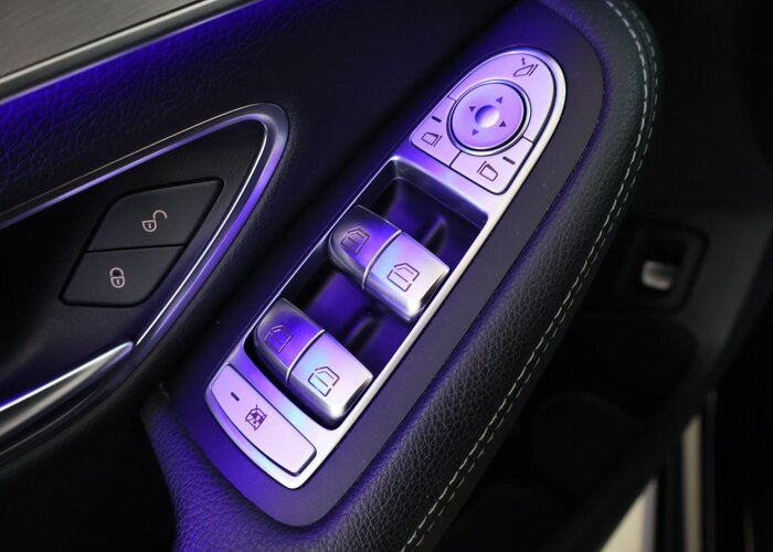 Mercedes-Benz C-Klasse 180 Premium Pack