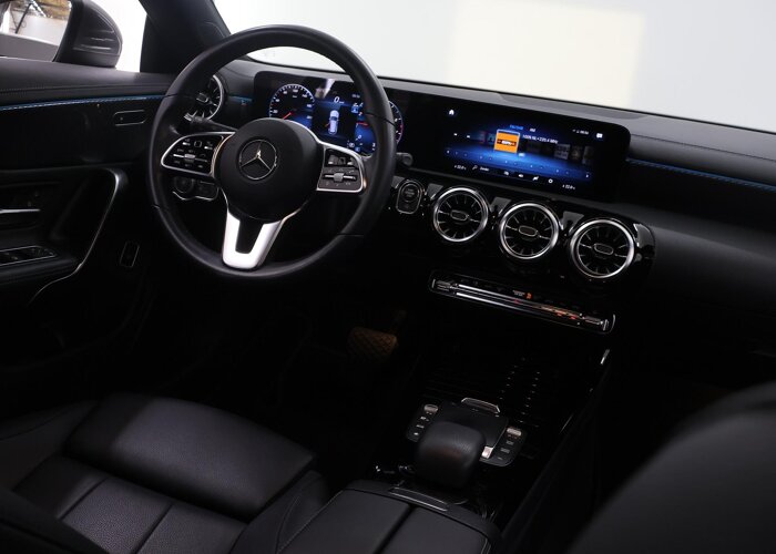 Mercedes-Benz CLA-Klasse Shooting Brake 180 Luxury Line