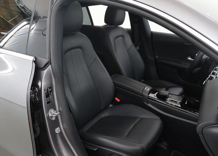 Mercedes-Benz CLA-Klasse Shooting Brake 180 Luxury Line