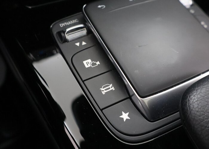 Mercedes-Benz CLA-Klasse Shooting Brake 180 Luxury Line