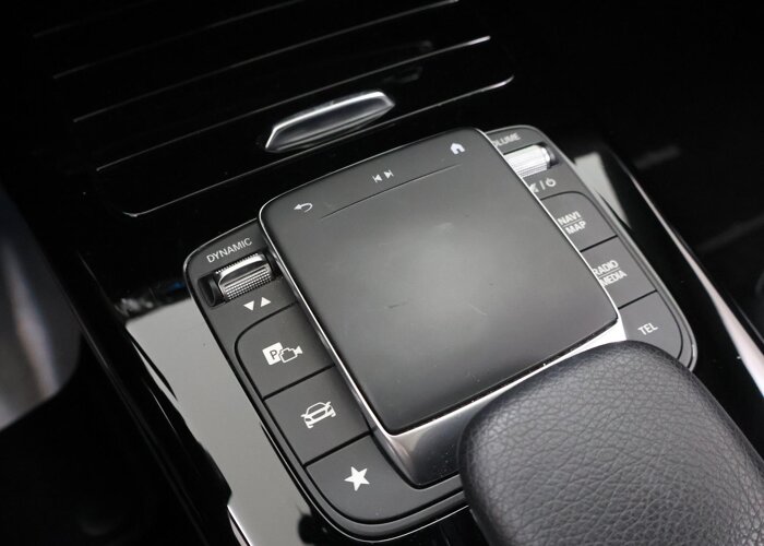 Mercedes-Benz CLA-Klasse Shooting Brake 180 Luxury Line