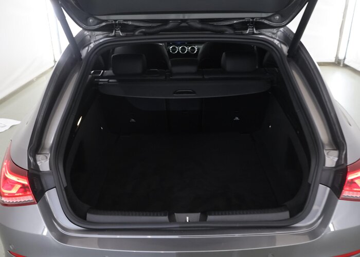 Mercedes-Benz CLA-Klasse Shooting Brake 180 Luxury Line