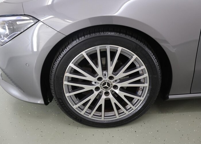 Mercedes-Benz CLA-Klasse Shooting Brake 180 Luxury Line