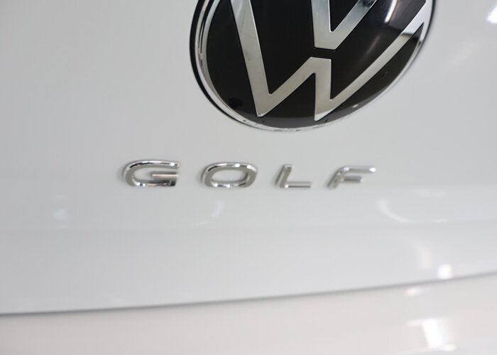 Volkswagen Golf 1.5 eTSI R-Line Business+