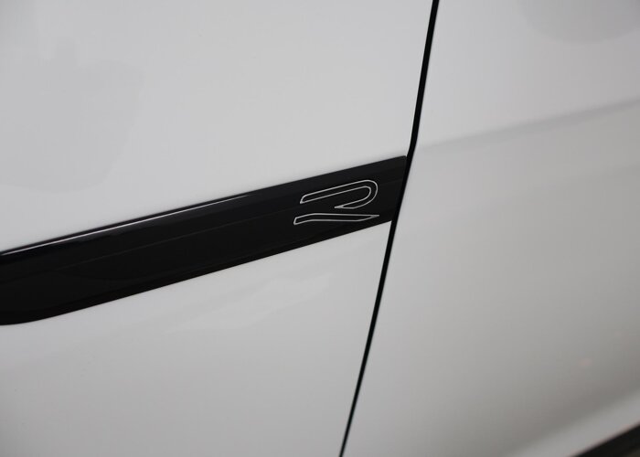 Volkswagen Golf 1.5 eTSI R-Line Business+