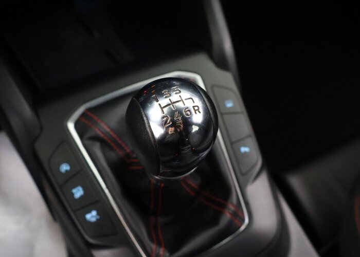Ford FOCUS Wagon 1.0 EcoBoost Hybrid ST Line