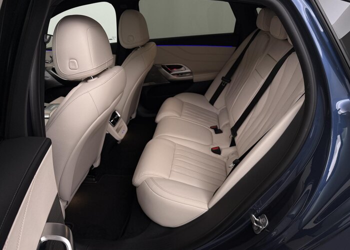 Mercedes-Benz C-Klasse 400 4MATIC Launch Edition 94 kWh